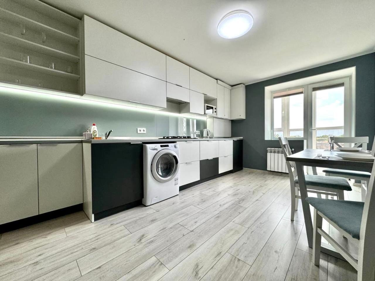 Apartpoltava Апартаменти Бізнес-Класу В Престижній Новобудові З Панорамним Балконом Центр Exterior foto
